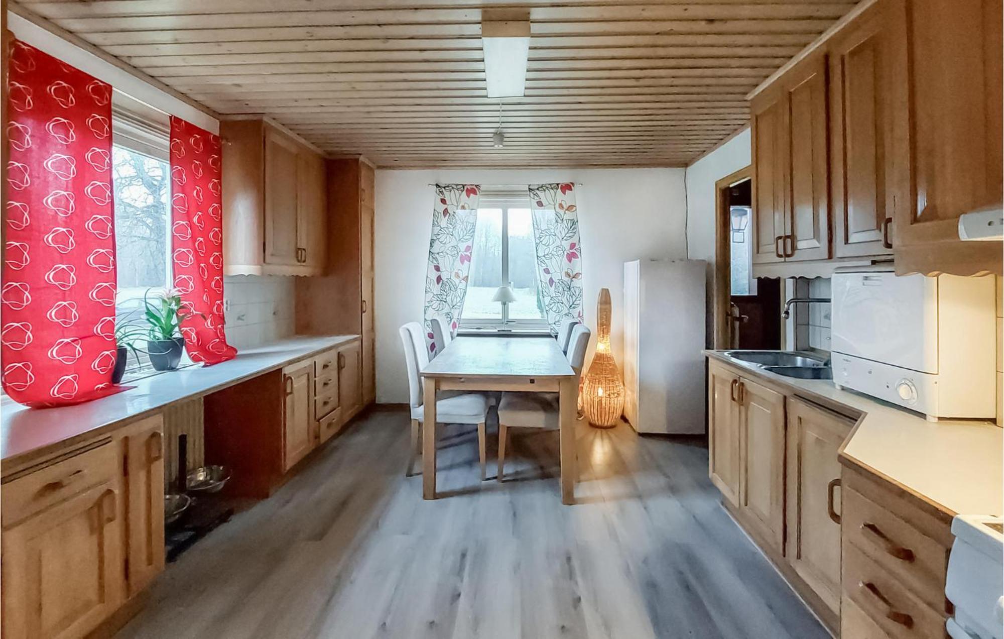 Awesome Home In Hyltebruk With Wifi מראה חיצוני תמונה
